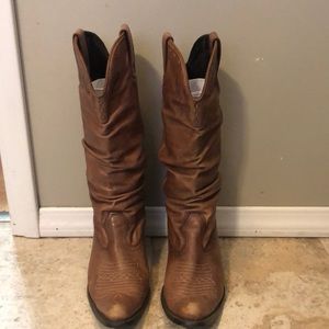 BKE Women’s Cowboy Boots